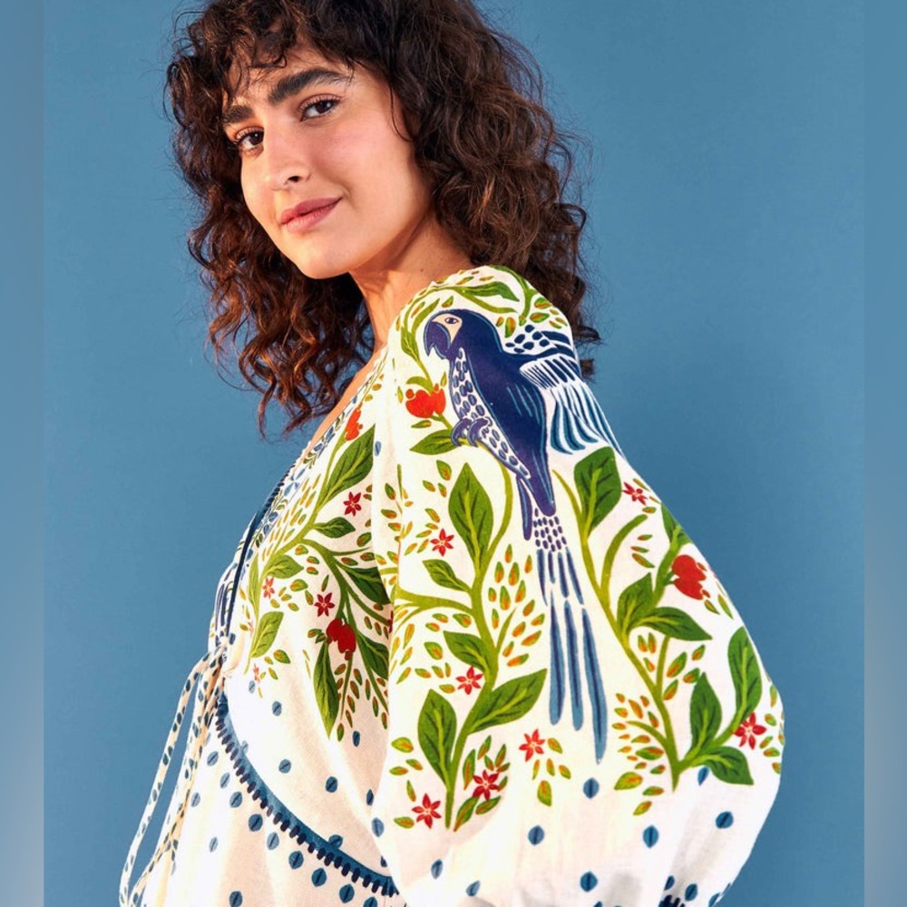 FARM Rio Off White Macaw Fight Maxi dress size Large NWT - Picture 4 of 5